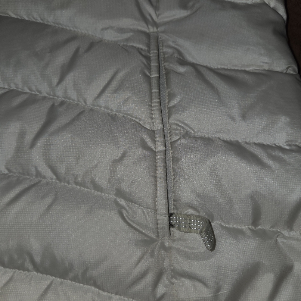 Girls' Patagonia Down Sweater Vest  Size XXL - Picture 3 of 6